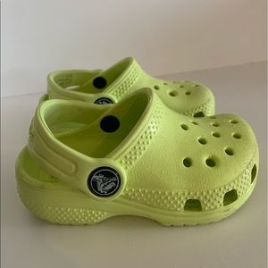 Toddler size 6 Yellow/green crocs